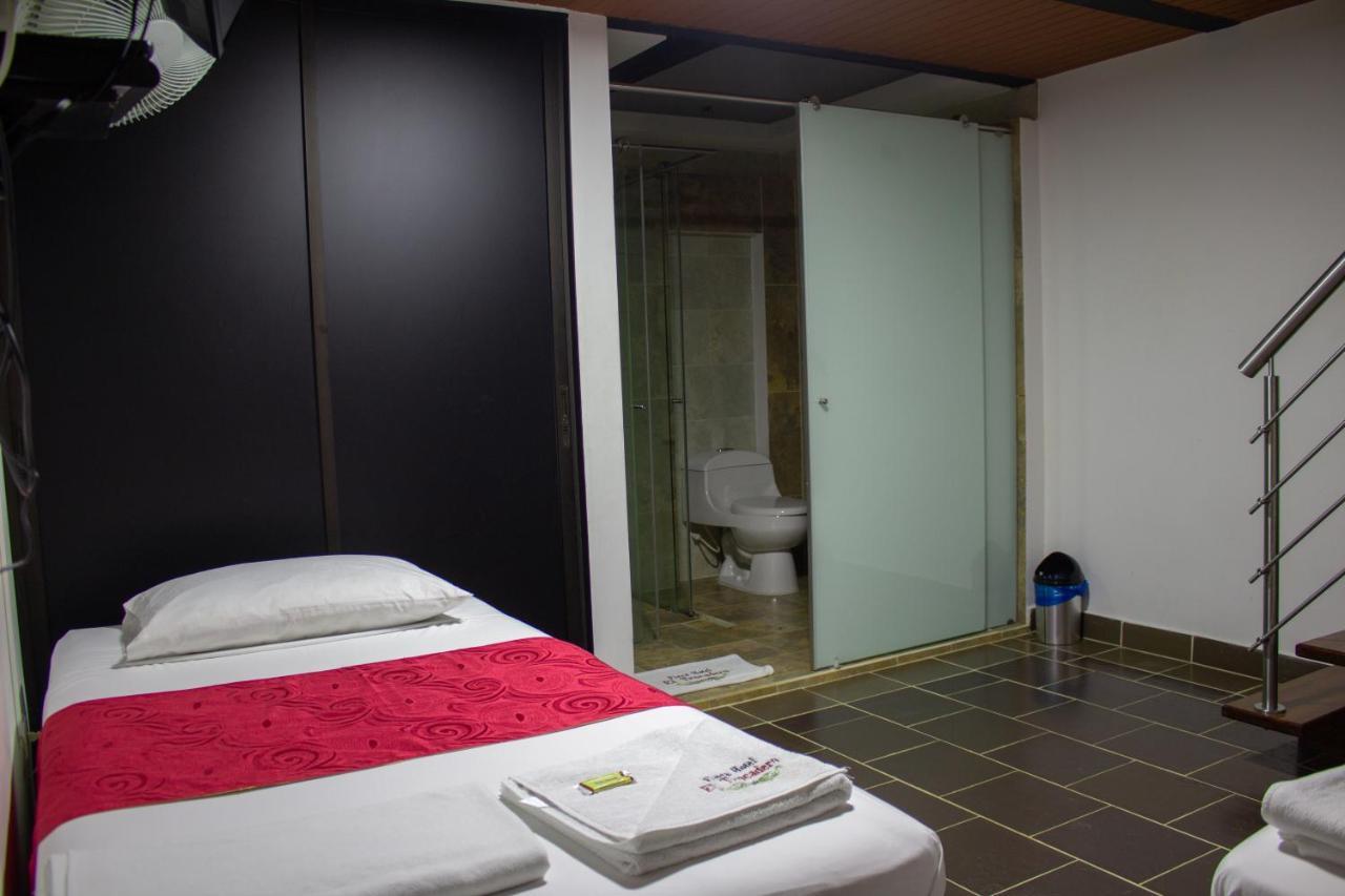 סן רפאל Hotel El Trocadero מראה חיצוני תמונה